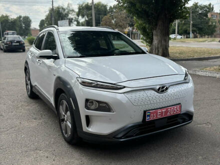Білий Хендай Kona, об'ємом двигуна 0 л та пробігом 81 тис. км за 15200 $, фото 1 на Automoto.ua