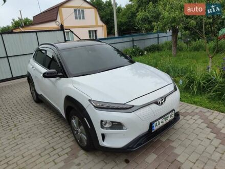 Хендай Kona 2019 в Киеве на Automoto.ua Белый Хендай Kona, объемом двигателя 0 л и пробегом 93 тыс. км за 14700 $, фото 1 на Automoto.ua