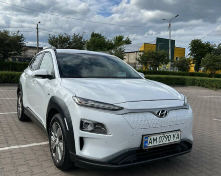Белый Хендай Kona, объемом двигателя 0 л и пробегом 114 тыс. км за 16950 $, фото 1 на Automoto.ua
