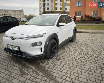 Белый Хендай Kona, объемом двигателя 0 л и пробегом 155 тыс. км за 16500 $, фото 1 на Automoto.ua
