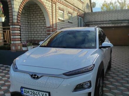 Хендай Kona 2020 в Житомире на Automoto.ua Белый Хендай Kona, объемом двигателя 0 л и пробегом 149 тыс. км за 17400 $, фото 1 на Automoto.ua