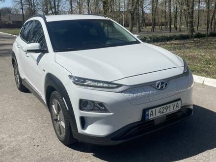 Білий Хендай Kona, об'ємом двигуна 0 л та пробігом 65 тис. км за 17600 $, фото 1 на Automoto.ua