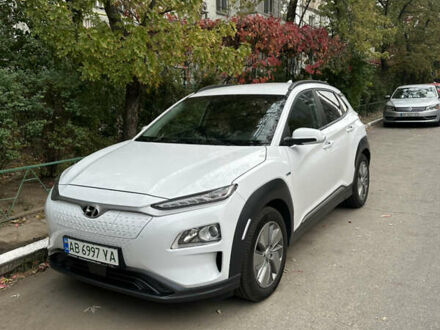Білий Хендай Kona, об'ємом двигуна 0 л та пробігом 52 тис. км за 17700 $, фото 1 на Automoto.ua