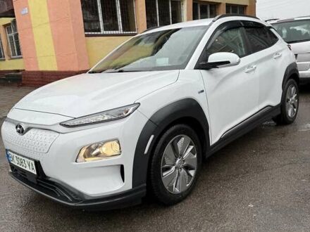 Білий Хендай Kona, об'ємом двигуна 0 л та пробігом 121 тис. км за 17500 $, фото 1 на Automoto.ua