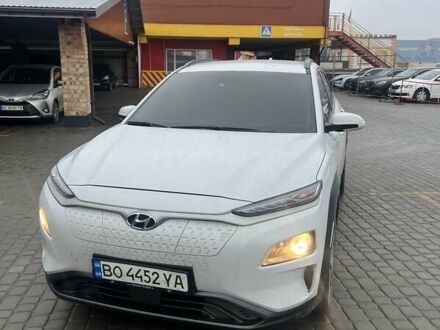 Білий Хендай Kona, об'ємом двигуна 0 л та пробігом 32 тис. км за 18500 $, фото 1 на Automoto.ua
