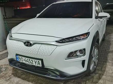Хендай Kona 2020 у Львові на Automoto.ua Білий Хендай Kona, об'ємом двигуна 0 л та пробігом 24 тис. км за 15400 $, фото 1 на Automoto.ua