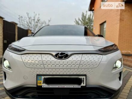 Хендай Kona 2020 у Вінниці на Automoto.ua Білий Хендай Kona, об'ємом двигуна 0 л та пробігом 26 тис. км за 29900 $, фото 1 на Automoto.ua