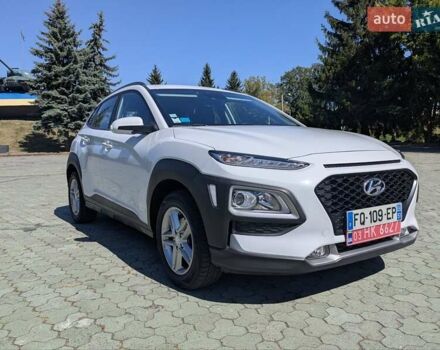 Белый Хендай Kona, объемом двигателя 1.6 л и пробегом 183 тыс. км за 15800 $, фото 1 на Automoto.ua