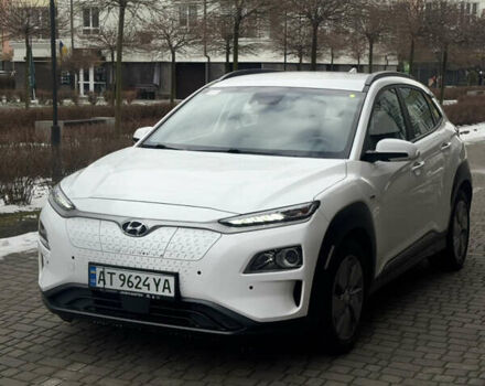 Белый Хендай Kona, объемом двигателя 0 л и пробегом 166 тыс. км за 16200 $, фото 1 на Automoto.ua