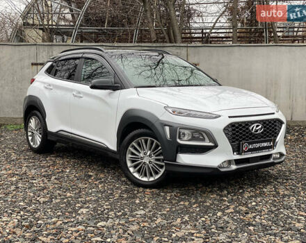 Белый Хендай Kona, объемом двигателя 1.59 л и пробегом 43 тыс. км за 20490 $, фото 1 на Automoto.ua