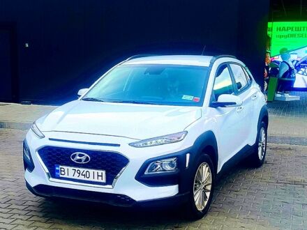 Хендай Kona 2020 в Кременчуге на Automoto.ua Белый Хендай Kona, объемом двигателя 20 л и пробегом 65 тыс. км за 17600 $, фото 1 на Automoto.ua