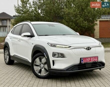 Білий Хендай Kona, об'ємом двигуна 0 л та пробігом 115 тис. км за 17250 $, фото 1 на Automoto.ua