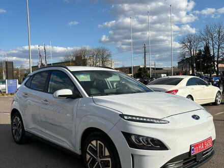 Белый Хендай Kona, объемом двигателя 0 л и пробегом 43 тыс. км за 16700 $, фото 1 на Automoto.ua