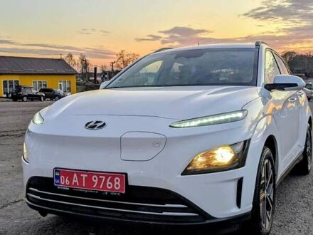 Белый Хендай Kona, объемом двигателя 0 л и пробегом 79 тыс. км за 16950 $, фото 1 на Automoto.ua