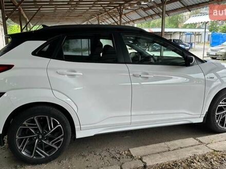 Хендай Kona 2021 в Днепре (Днепропетровске) на Automoto.ua Белый Хендай Kona, объемом двигателя 2 л и пробегом 95 тыс. км за 22000 $, фото 1 на Automoto.ua