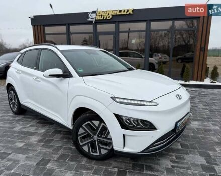 Белый Хендай Kona, объемом двигателя 0 л и пробегом 20 тыс. км за 18699 $, фото 1 на Automoto.ua