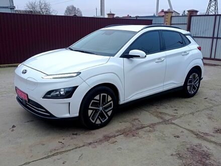 Білий Хендай Kona, об'ємом двигуна 40 л та пробігом 42 тис. км за 17200 $, фото 1 на Automoto.ua