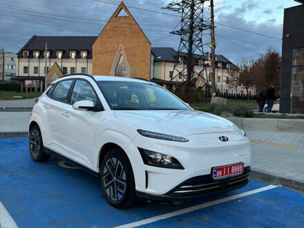Білий Хендай Kona, об'ємом двигуна 0 л та пробігом 38 тис. км за 15599 $, фото 1 на Automoto.ua