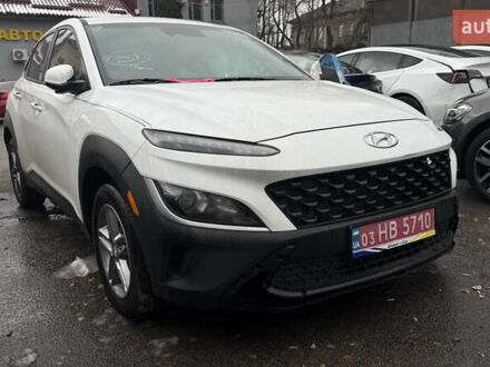 Белый Хендай Kona, объемом двигателя 2 л и пробегом 70 тыс. км за 12200 $, фото 1 на Automoto.ua