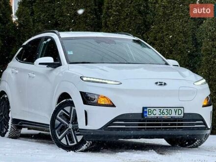 Белый Хендай Kona, объемом двигателя 0 л и пробегом 31 тыс. км за 16999 $, фото 1 на Automoto.ua