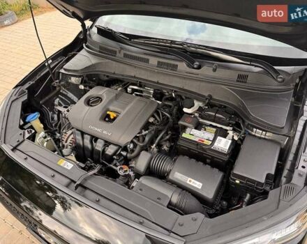 Черный Хендай Kona, объемом двигателя 2 л и пробегом 171 тыс. км за 15200 $, фото 21 на Automoto.ua