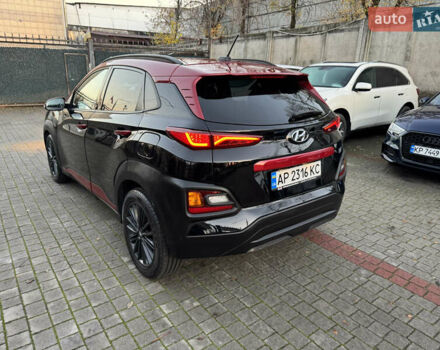 Черный Хендай Kona, объемом двигателя 2 л и пробегом 80 тыс. км за 11200 $, фото 4 на Automoto.ua