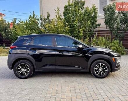 Черный Хендай Kona, объемом двигателя 2 л и пробегом 171 тыс. км за 15200 $, фото 2 на Automoto.ua