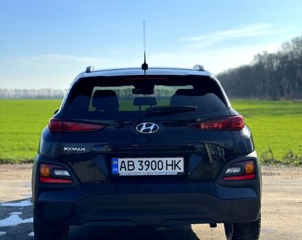 Чорний Хендай Kona, об'ємом двигуна 2 л та пробігом 115 тис. км за 14300 $, фото 3 на Automoto.ua