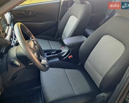 Черный Хендай Kona, объемом двигателя 2 л и пробегом 171 тыс. км за 15200 $, фото 16 на Automoto.ua