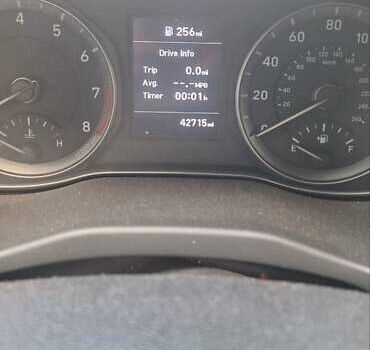 Черный Хендай Kona, объемом двигателя 2 л и пробегом 68 тыс. км за 15000 $, фото 15 на Automoto.ua