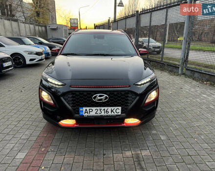 Черный Хендай Kona, объемом двигателя 2 л и пробегом 80 тыс. км за 11200 $, фото 2 на Automoto.ua
