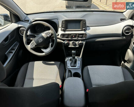 Черный Хендай Kona, объемом двигателя 2 л и пробегом 106 тыс. км за 15000 $, фото 4 на Automoto.ua