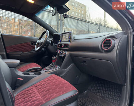 Черный Хендай Kona, объемом двигателя 2 л и пробегом 80 тыс. км за 11200 $, фото 9 на Automoto.ua