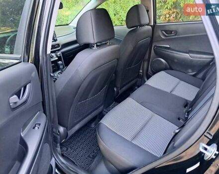 Черный Хендай Kona, объемом двигателя 2 л и пробегом 171 тыс. км за 15200 $, фото 7 на Automoto.ua