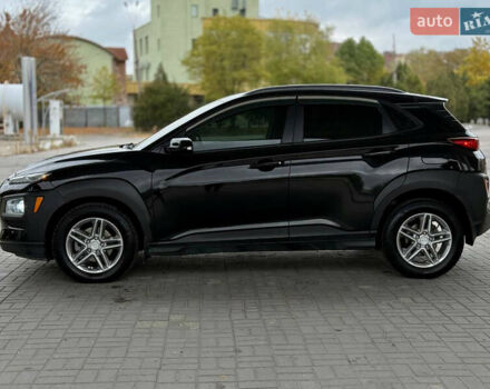 Черный Хендай Kona, объемом двигателя 2 л и пробегом 121 тыс. км за 13699 $, фото 7 на Automoto.ua