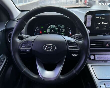 Чорний Хендай Kona, об'ємом двигуна 0 л та пробігом 40 тис. км за 17900 $, фото 23 на Automoto.ua