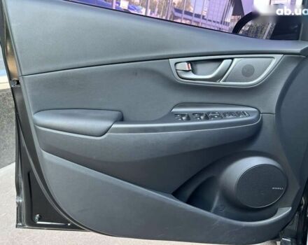 Чорний Хендай Kona, об'ємом двигуна 0 л та пробігом 40 тис. км за 17900 $, фото 17 на Automoto.ua