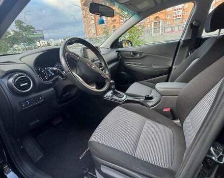 Чорний Хендай Kona, об'ємом двигуна 2 л та пробігом 70 тис. км за 17800 $, фото 2 на Automoto.ua