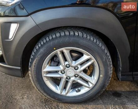 Черный Хендай Kona, объемом двигателя 1.59 л и пробегом 94 тыс. км за 16500 $, фото 16 на Automoto.ua
