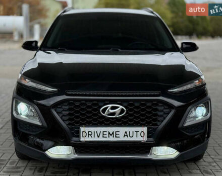 Черный Хендай Kona, объемом двигателя 2 л и пробегом 121 тыс. км за 13699 $, фото 1 на Automoto.ua
