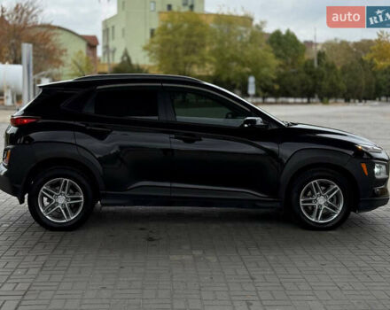 Черный Хендай Kona, объемом двигателя 2 л и пробегом 121 тыс. км за 13699 $, фото 3 на Automoto.ua