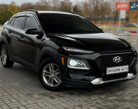 Черный Хендай Kona, объемом двигателя 2 л и пробегом 121 тыс. км за 13699 $, фото 2 на Automoto.ua