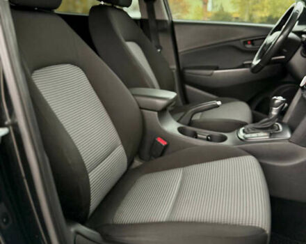 Черный Хендай Kona, объемом двигателя 2 л и пробегом 121 тыс. км за 13699 $, фото 26 на Automoto.ua