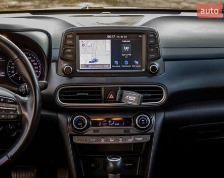 Черный Хендай Kona, объемом двигателя 1.59 л и пробегом 94 тыс. км за 16500 $, фото 11 на Automoto.ua