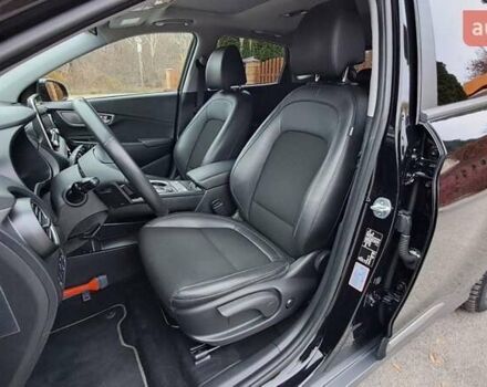 Черный Хендай Kona, объемом двигателя 0 л и пробегом 102 тыс. км за 17999 $, фото 10 на Automoto.ua