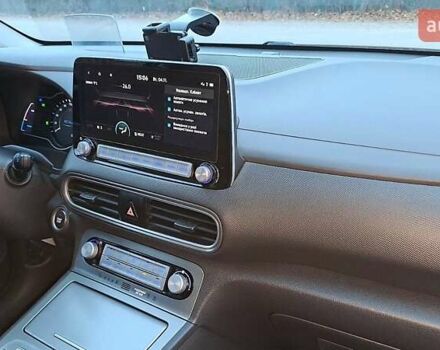 Черный Хендай Kona, объемом двигателя 0 л и пробегом 102 тыс. км за 17999 $, фото 18 на Automoto.ua