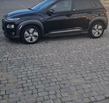 Черный Хендай Kona, объемом двигателя 0 л и пробегом 49 тыс. км за 17699 $, фото 5 на Automoto.ua