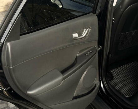 Черный Хендай Kona, объемом двигателя 0 л и пробегом 64 тыс. км за 22000 $, фото 11 на Automoto.ua