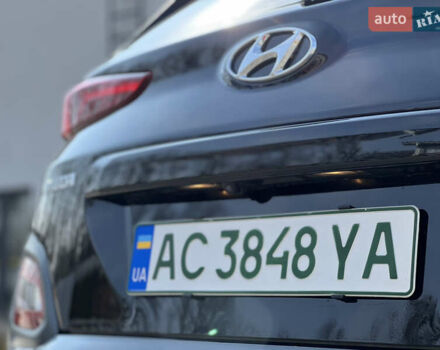 Чорний Хендай Kona, об'ємом двигуна 0 л та пробігом 100 тис. км за 16999 $, фото 16 на Automoto.ua