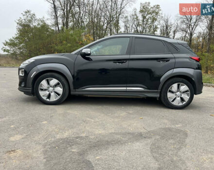 Чорний Хендай Kona, об'ємом двигуна 0 л та пробігом 41 тис. км за 17500 $, фото 7 на Automoto.ua
